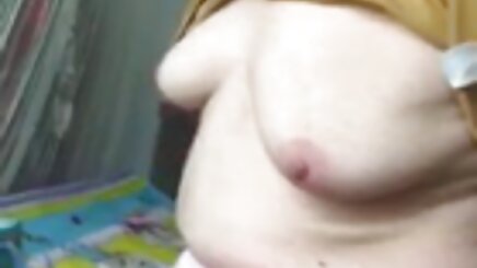 Hayır, kardeşin arabada amatör porno delirecek!