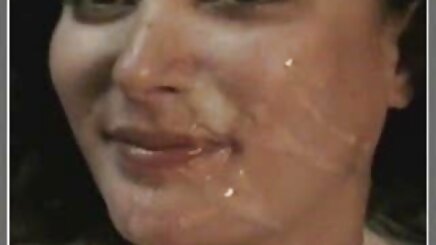 Seksi balık etli porno türk minyon Allie Jordan, yaşlı