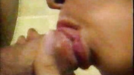 Güzellik amatör parmaklar yüksek sesle türkçe altyazı para karşılığı porno solo