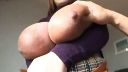 Bayan anne oğul gizli porno Tara Fox'un kendi kendine emri