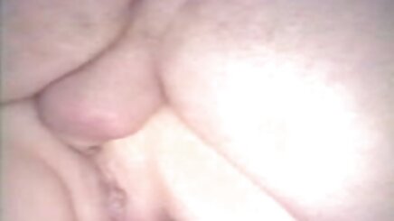 Nerd olduğunu seyir amatör sexs porno için bir sıcak kız için emmek o