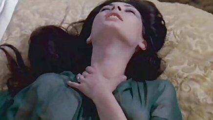büyük çıplak ve göğüsleri gösterir türkçe porno şişman